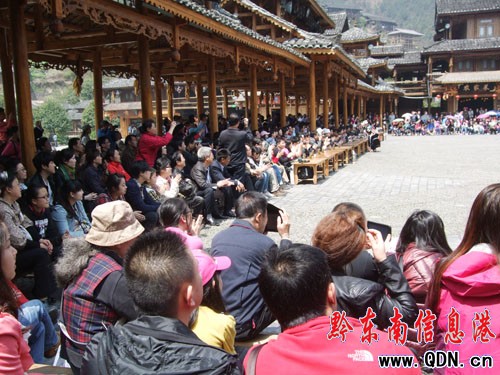 清明節小長假雷山縣旅游非常火爆(圖)