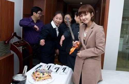 張娜拉自曝內(nèi)地發(fā)展被孤立:到哪都被排斥