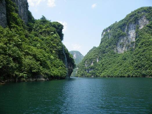 重溫泰坦尼克經典 懷舊千年古鎮鎮遠(圖)