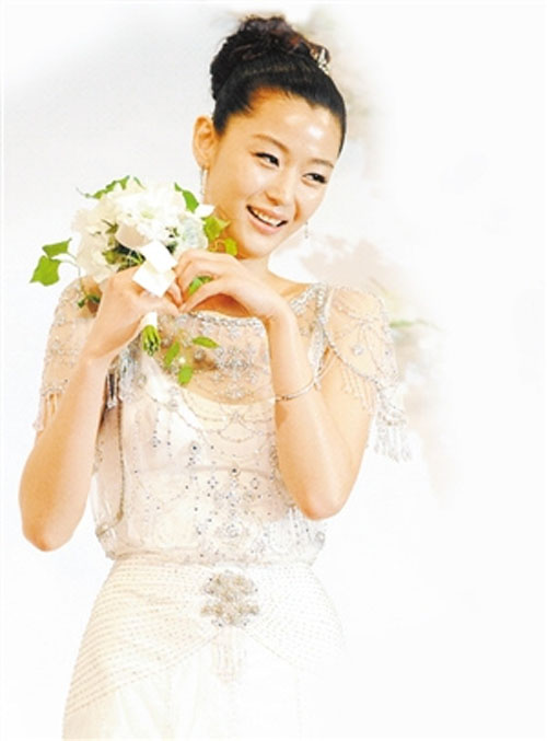 全智賢結(jié)婚贊新郎有魅力 表情豐富幸福滿溢