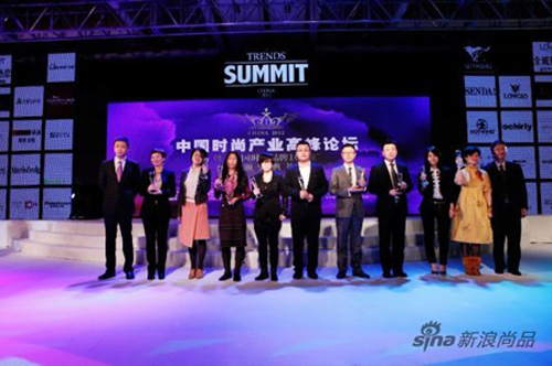 ����Ʒ�ƕr������ �t���Q���Ї��r��Ʒ��