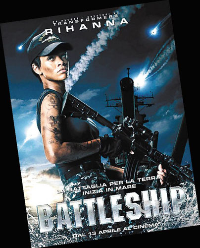 蕾哈娜下海險被鯊魚咬新戲劇組時刻準(zhǔn)備撈對方