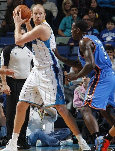 卡曼脛骨受傷賽季報銷 前全明星中鋒暫別賽場