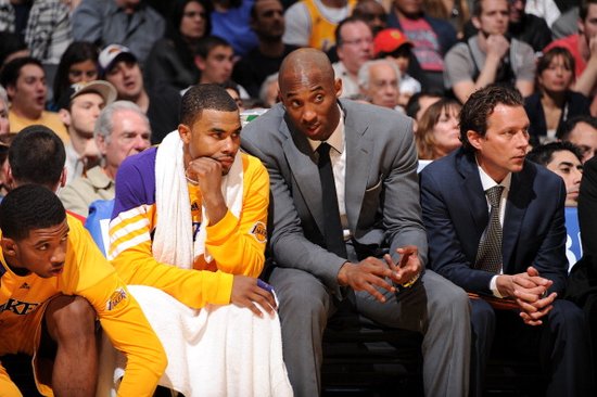 �ƱȷQ������(zh��n)�R�̕r��(f��)�� �������������(zh��n)�Ɉ�