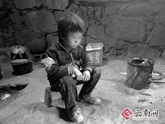 男孩因沒寫作業被父親毆打 未斷氣時被活埋