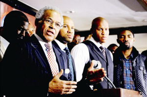 亨特和費舍爾并肩作戰