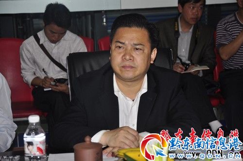 州委書記廖少華到黔東南信息港調(diào)研(組圖)