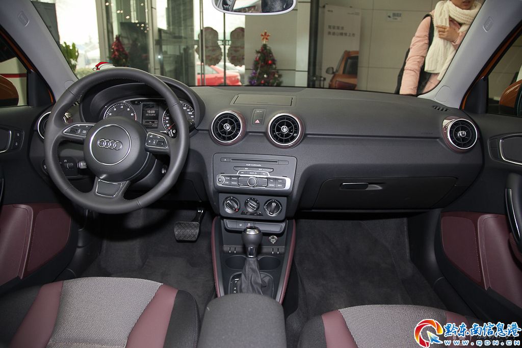 2013款 奧迪A1 30 TFSI Sportback Ego (選裝17寸輪轂)