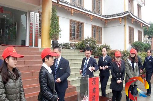 鴨塘街道捐贈儀式現(xiàn)場