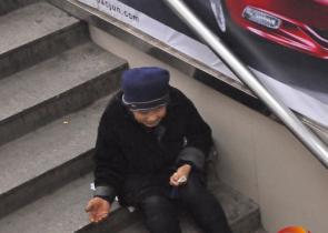 ��ӑ�ֶ�֮���~��Ů��Т��