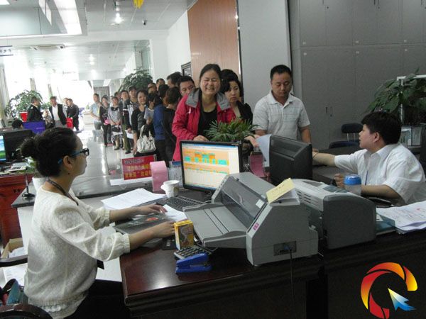 劍河縣政務服務中心巧妙安排辦事群眾受好評