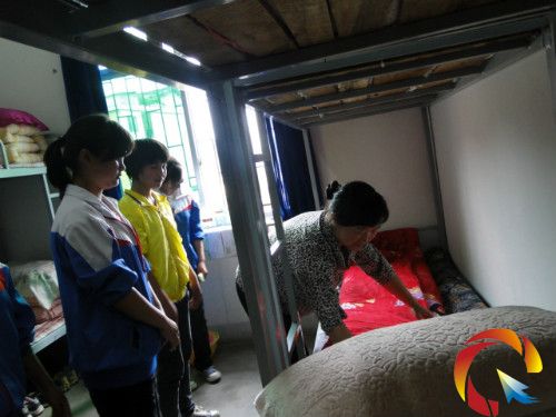 �D���ư����ڽoͬ�W��ʾ�����ӯB�ñ���