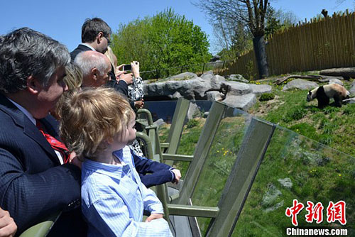 ����؈�옷֮�� 