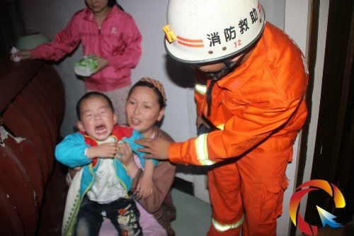 �D�鱻�����ٱ�������С�к�