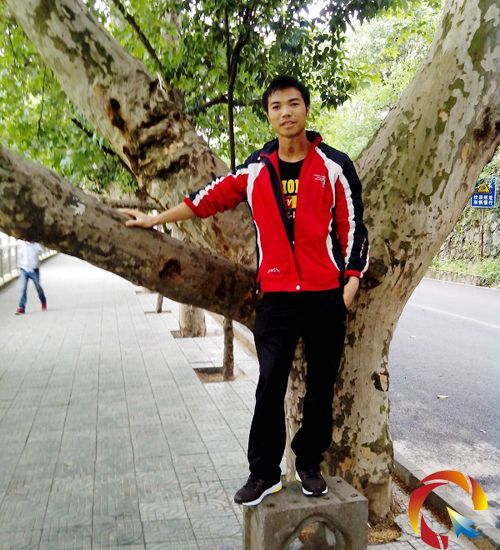 生病前充滿朝氣的王庭輝