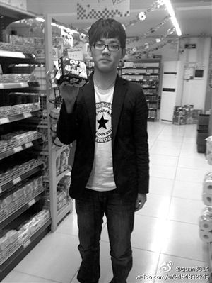 ������������Щ