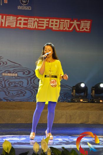 熊麗當(dāng)天演唱的歌曲《回家》