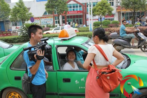 出租車“愛心助考”