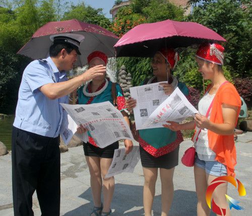 ����L���Fƽ�M������DŮ�W����