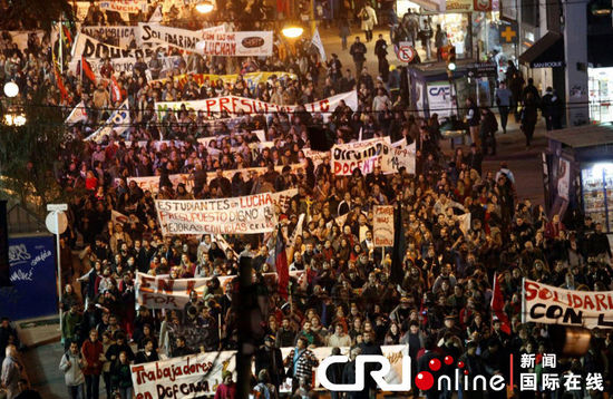 �T������