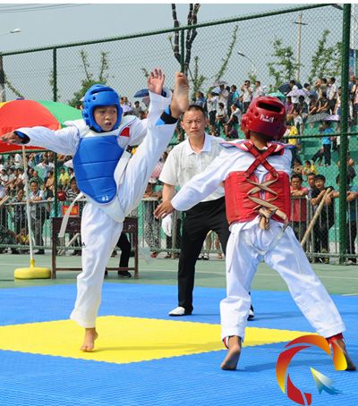曾俊杰在跆拳道賽場英姿