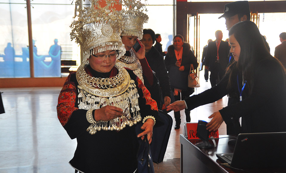 1��22�����磬ǭ�|���ݵ�ʮ�����������������ĴΕ��h�_Ļ�������M�������