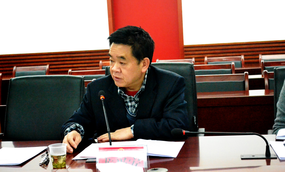 ��������F