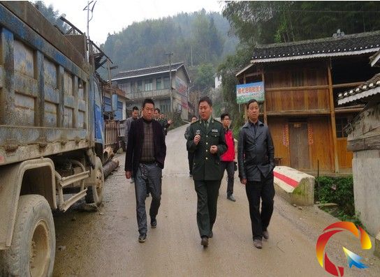 黎平縣委黨的群眾路線教育實踐活動督導小組深入瑤族鄉督導工作