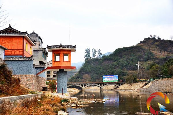 �½��ĵ���Ѳ�yվ 