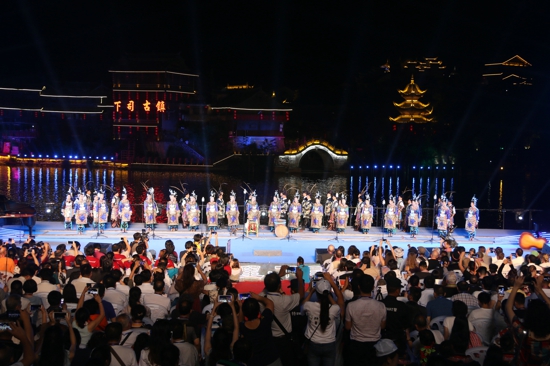 �ӏ�(qi��ng)�����W(xu��)��(x��)���������F�ݸ����I(y��)������Խ�l(f��)չ������������ؕ�I(xi��n)