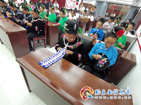 ������ͻ�����L�������P���_�l(f��)�^(q��)���v܇�����w