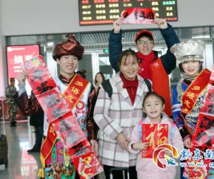 �P�ﴺ�\(y��n)���գ���Ĩ���tɫ���n���L(f��ng)�������D��