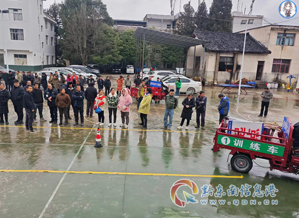 ��ƽ��Ժ�O(sh��)���ׂ�(g��)����ƽ�hУ�@������ƽ�_(t��i)��