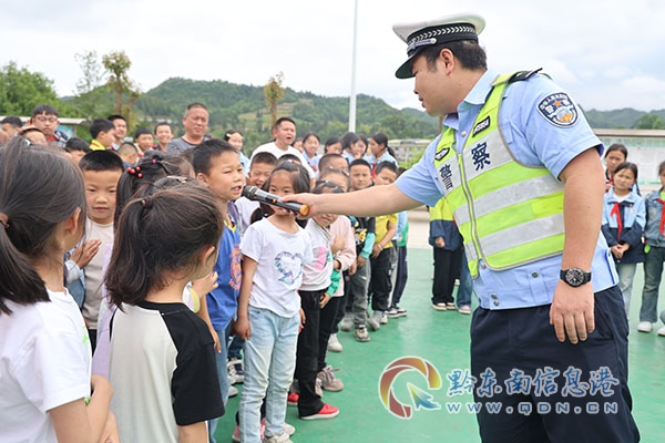 ���ӆ���