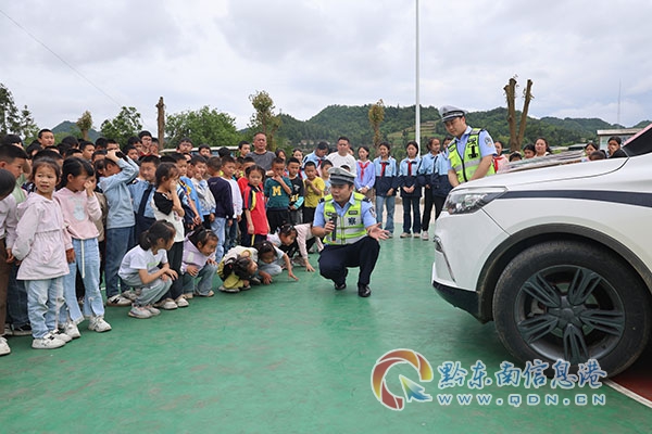 �v��܇�vΣ�U�^��