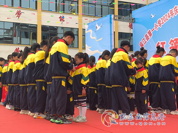 �齭������ֵ��dƺ��鿼���У�ČW(xu��)���C�l(f��)���W(xu��)��