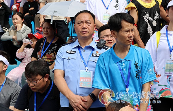 ��h������벢�e�_�������Ļ���ƽ������