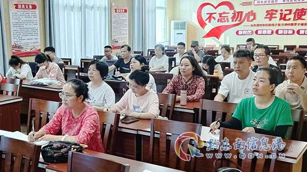 �P��Ľ���늾֣������c(di��n)�����Сɳ���@��ِ  �����ط��l(xi��ng)���Ļ����d