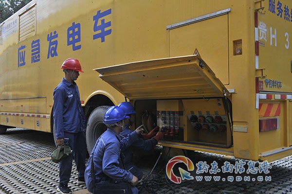 應(yīng)急發(fā)電車接線中