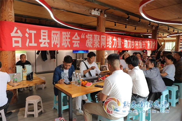 �_���hί��ӛ���{��