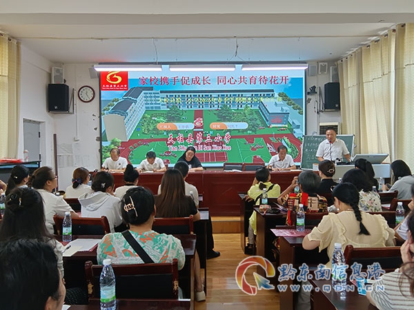 �����rУ�L�ˌ��}���