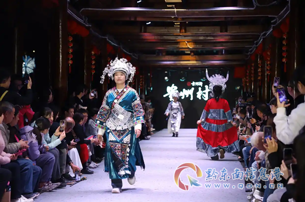 �A(y��)Ӌ12���깤��ǭ�|���@����У��У�^(q��)�����M(j��n)չ����