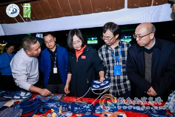 ���z��x���l�����d���_������ BA��ϵ�л�Ӵ���У�����Ѕf��ƽ�_