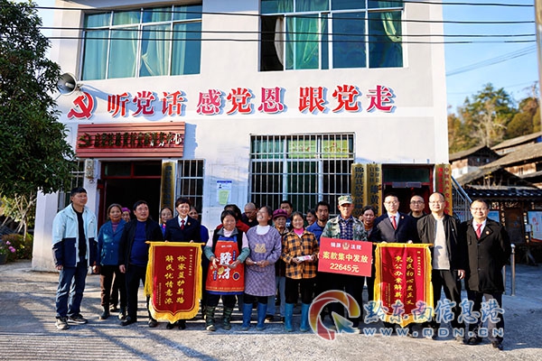 �\���h��������������ί�T����������