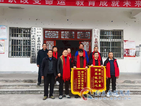 ���\��F��